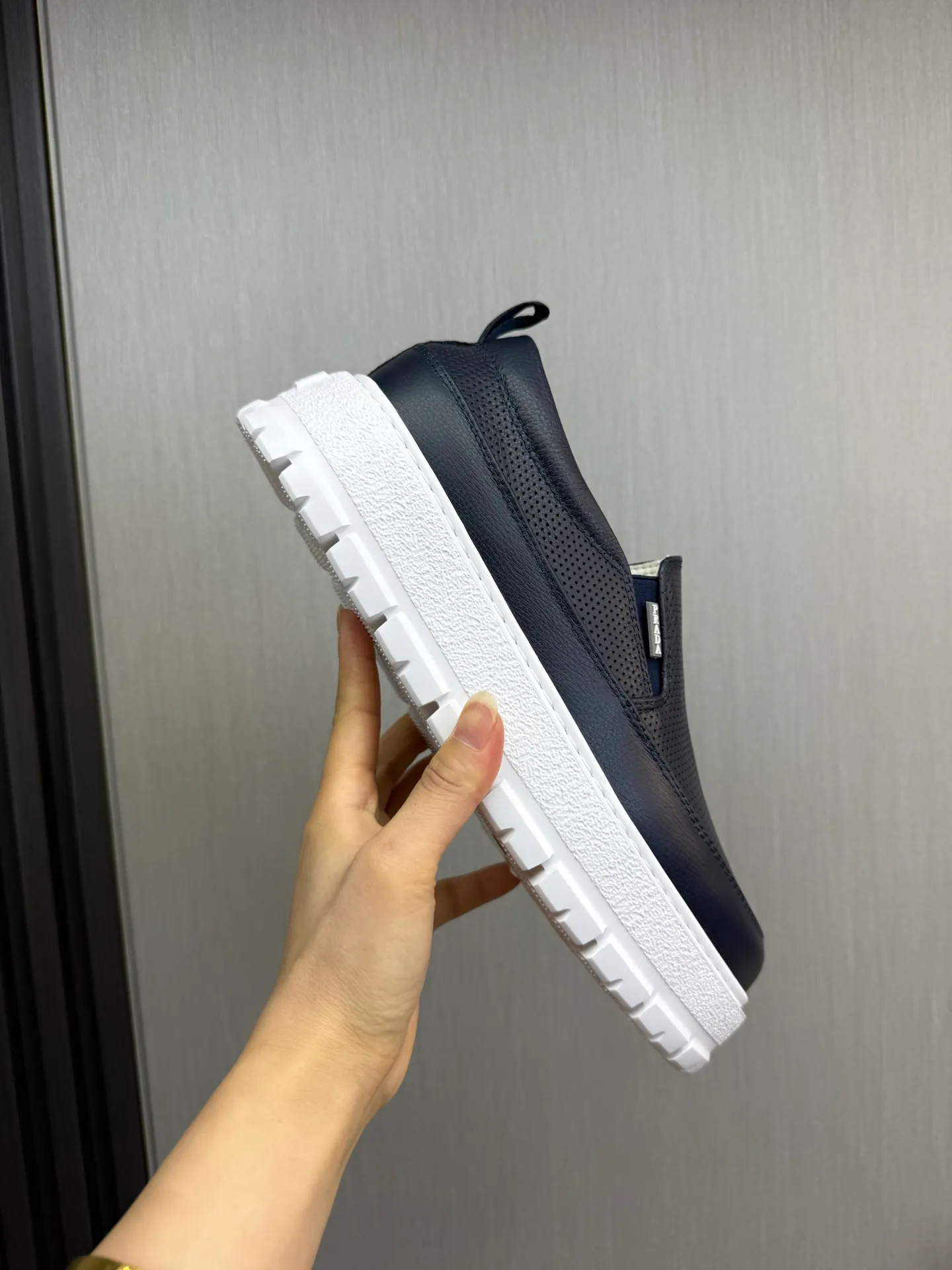 Men's shoes 💰580💰 [PRADA] Men's shoes are popular in the counter, official website is synchronized, 1 high-quality shipment ✔️Imported cowhide punching + cowhide lining, 1🆚1 replica, original sole, 38-45 (45 customized, non-refundable)